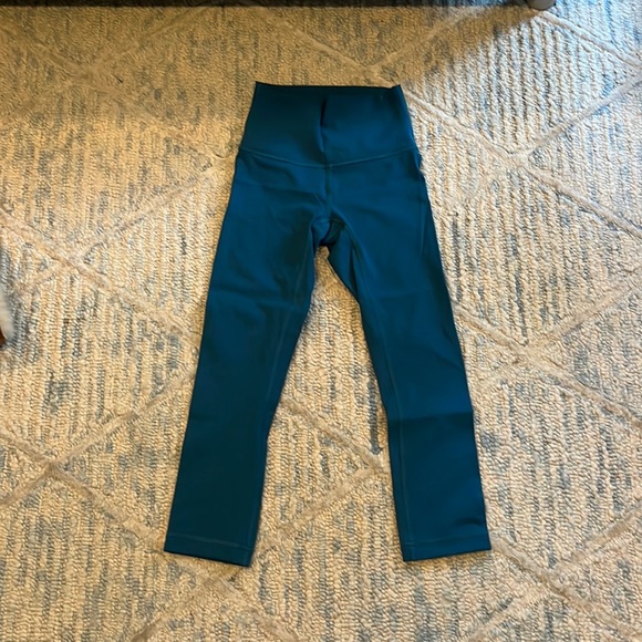 Wunder Train high rise crop 21”, Size: 0, Color: blue - Picture 1 of 3